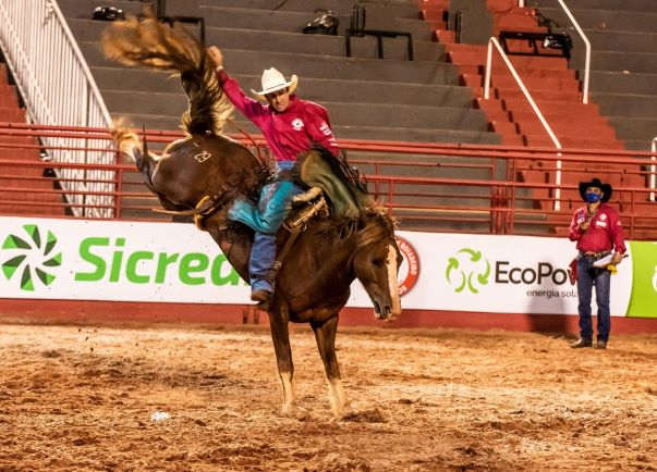 Começou: Barretos terá mais de 50 horas de rodeio e shows em live